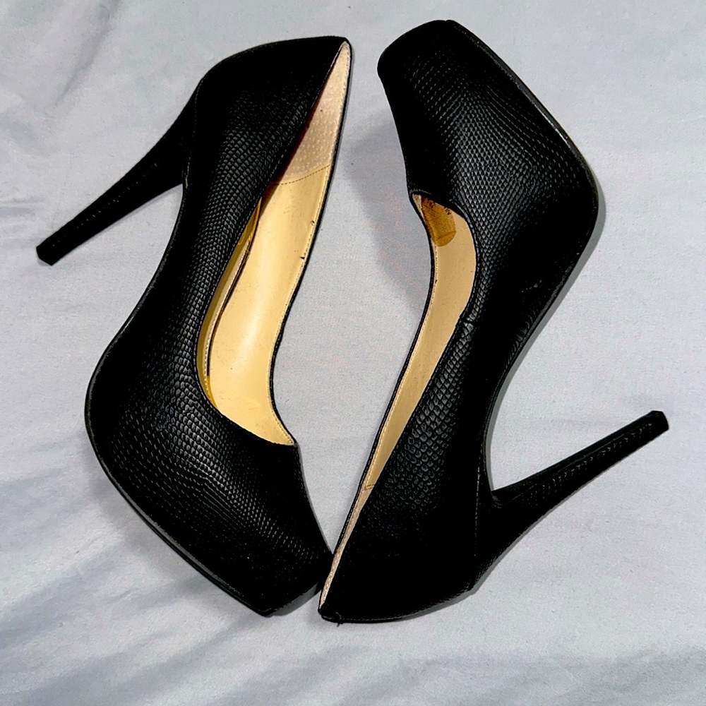 Jessica Simpson Black Heels